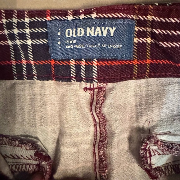 Old navy size 10 Plaid Trousers in Red with belt hoops - Picture 3 of 5